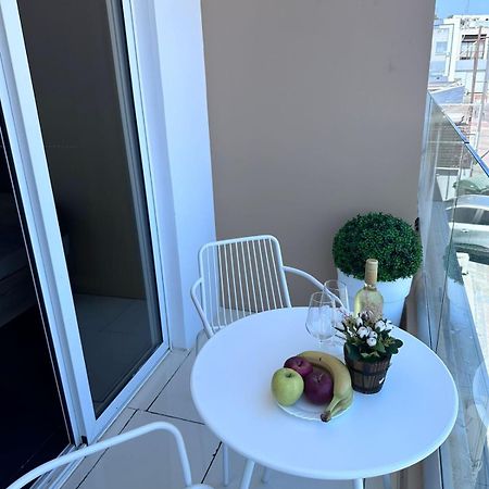 Ivi Apartments Aya Napa Dış mekan fotoğraf