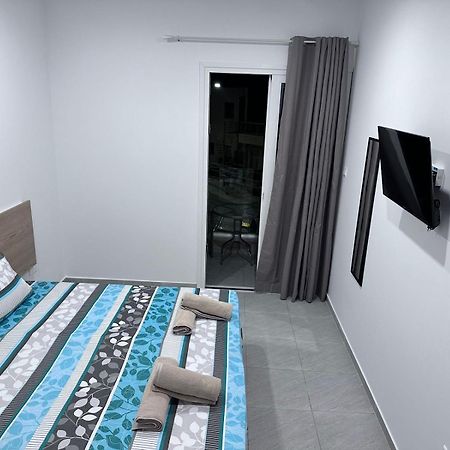 Ivi Apartments Aya Napa Dış mekan fotoğraf